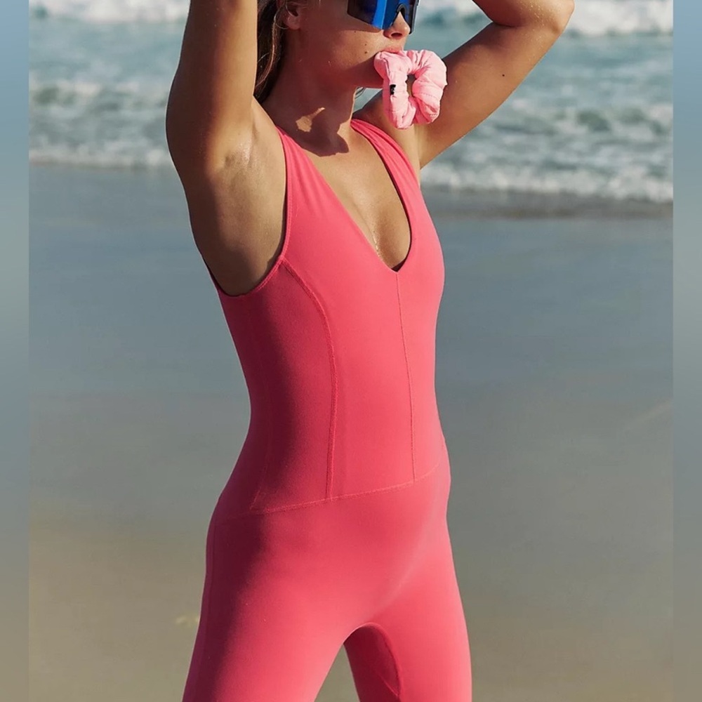 FREE PEOPLE MOVEMENT NEVER BETTER ONSIE NEON CORAL